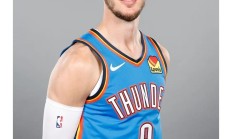 开云体育中国-新援表现出色，球队迅速融合