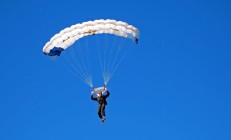 开云体育入口-跨越次元的奖杯，当桃田贤斗在虚拟竞技场带队击破中国长城