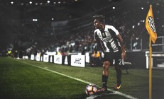 开云体育官网-当NBA季后赛激战正酣，辽宁男篮已提前上演‘冠军悬念终结者’