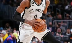 开云体育登录-猛龙中锋阿亚帕遭禁赛，球队内线不容乐观