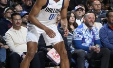 开云体育在线-小牛队新星表现突出，成为球队当之无愧的核心