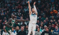 开云APP-雄鹿险胜森林狼，保持东部头名