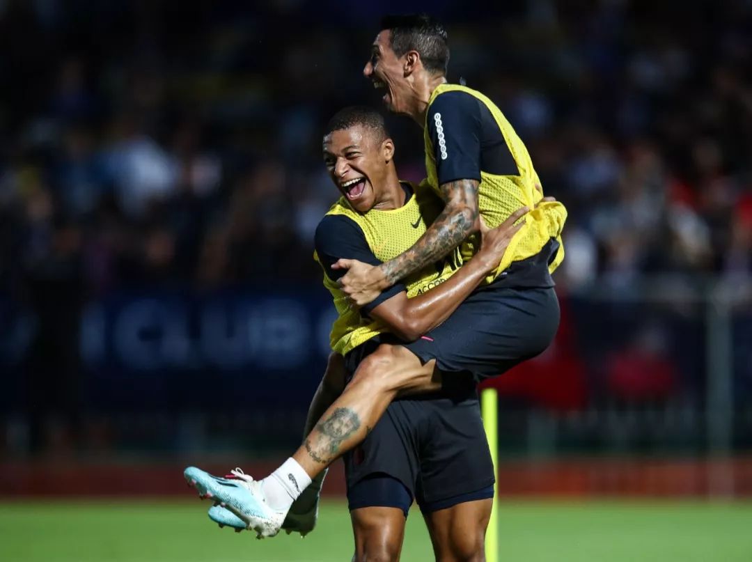 雷恩迎来关键一战，争夺小组第一机会