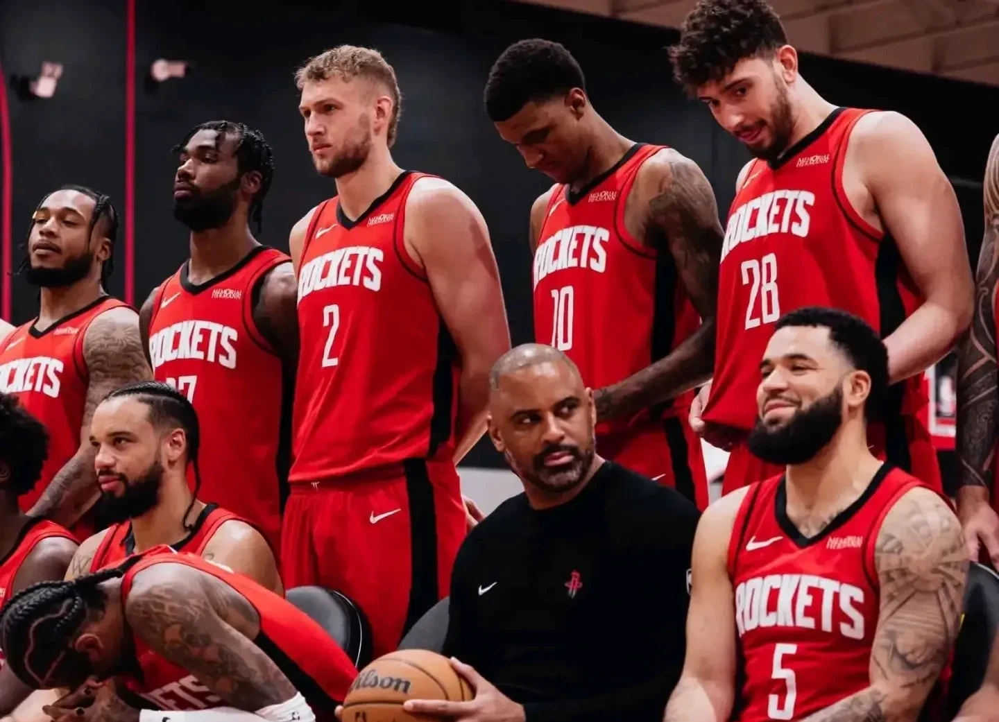 勇士队踌躇满志，76人队不敌强敌的简单介绍