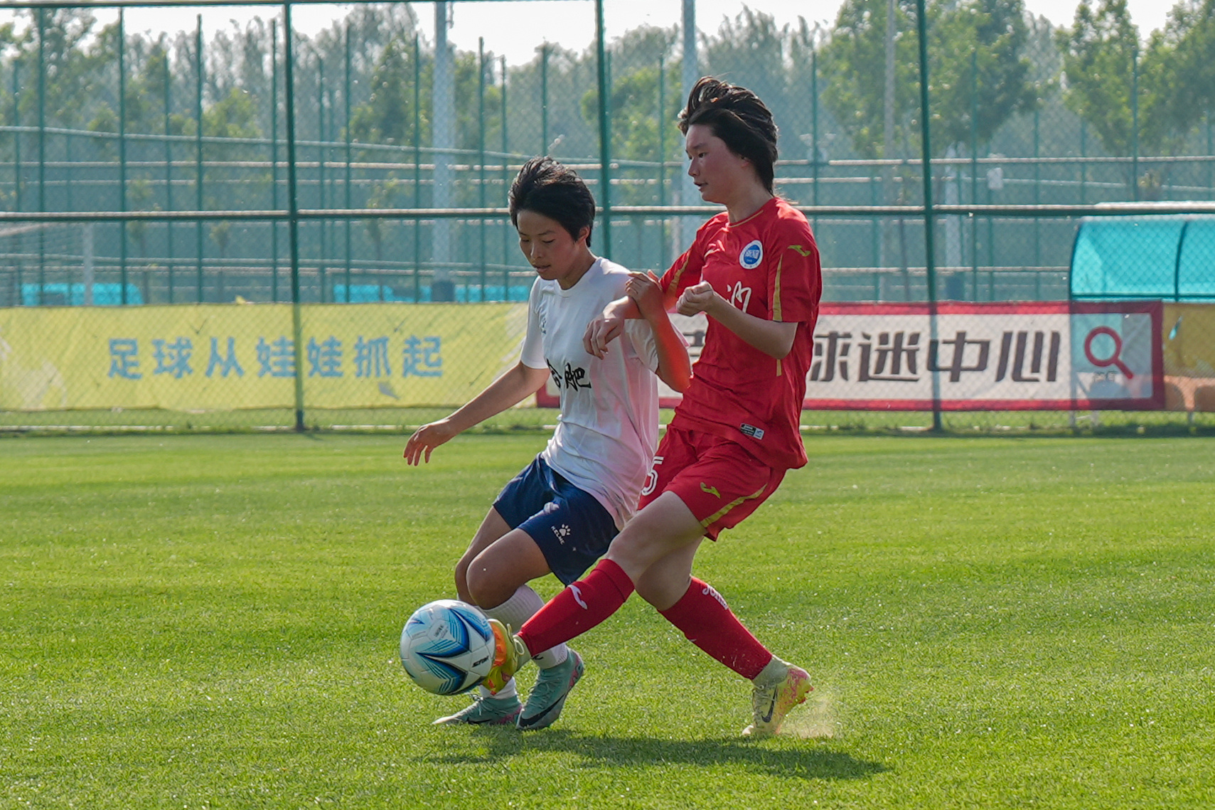 包含国内足球联赛冲刺阶段，势如破竹可期待的词条