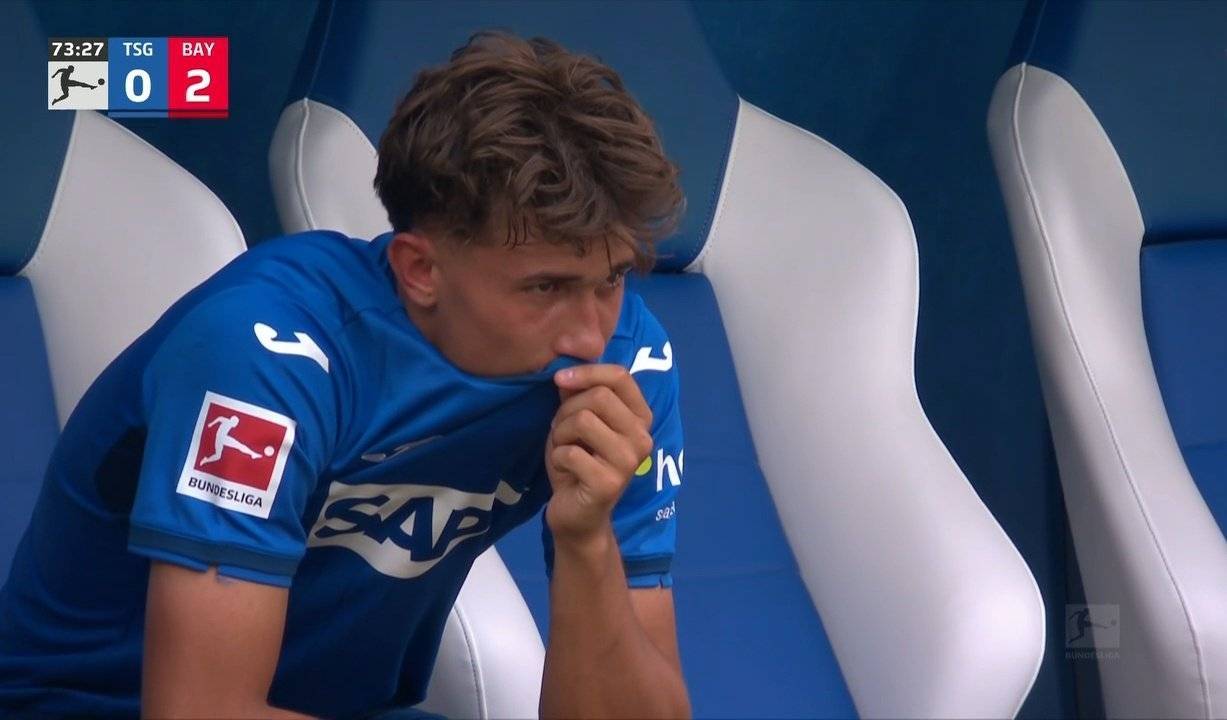 包含霍芬海姆主场失利,引发球迷不满的词条 包含霍芬海姆主场失利,引发球迷不满的词条