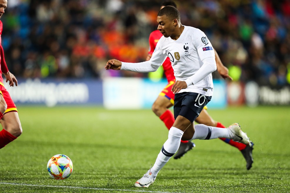 意大利客场大胜,积分榜上升至前列的简单介绍 意大利客场大胜,积分榜上升至前列的简单介绍