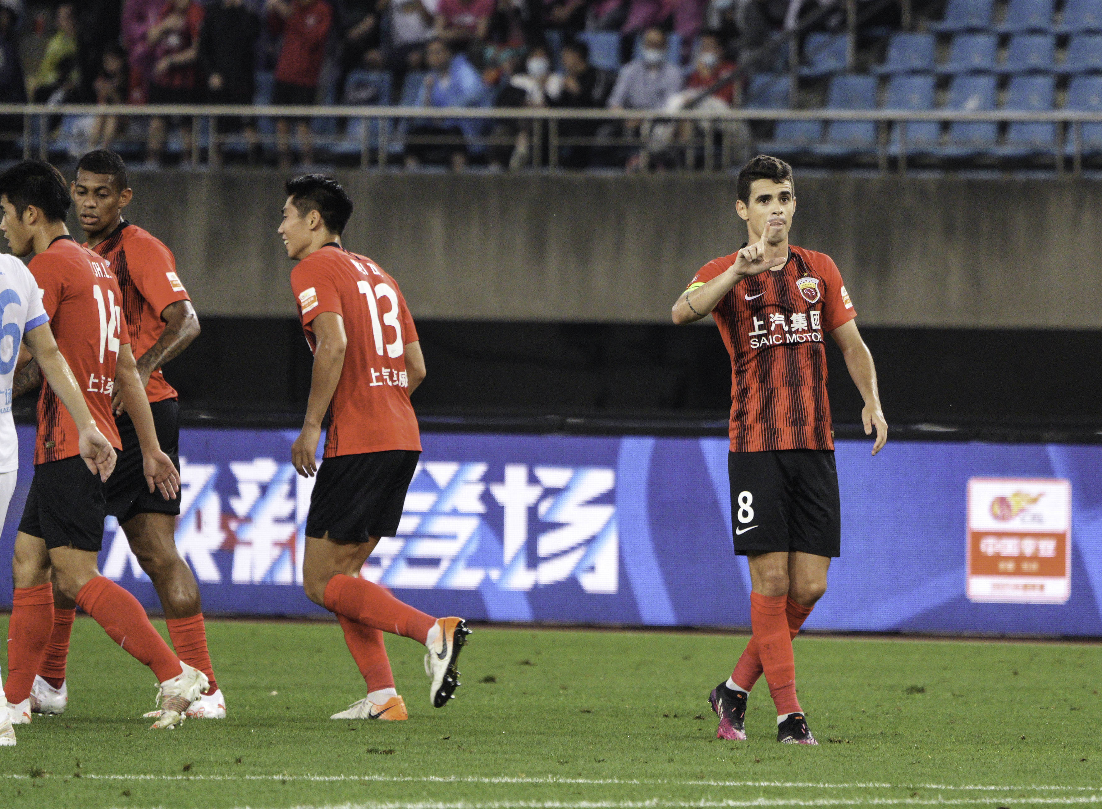 上海队战胜对手,豪取凯旋之战 上海队战胜对手,豪取凯旋之战