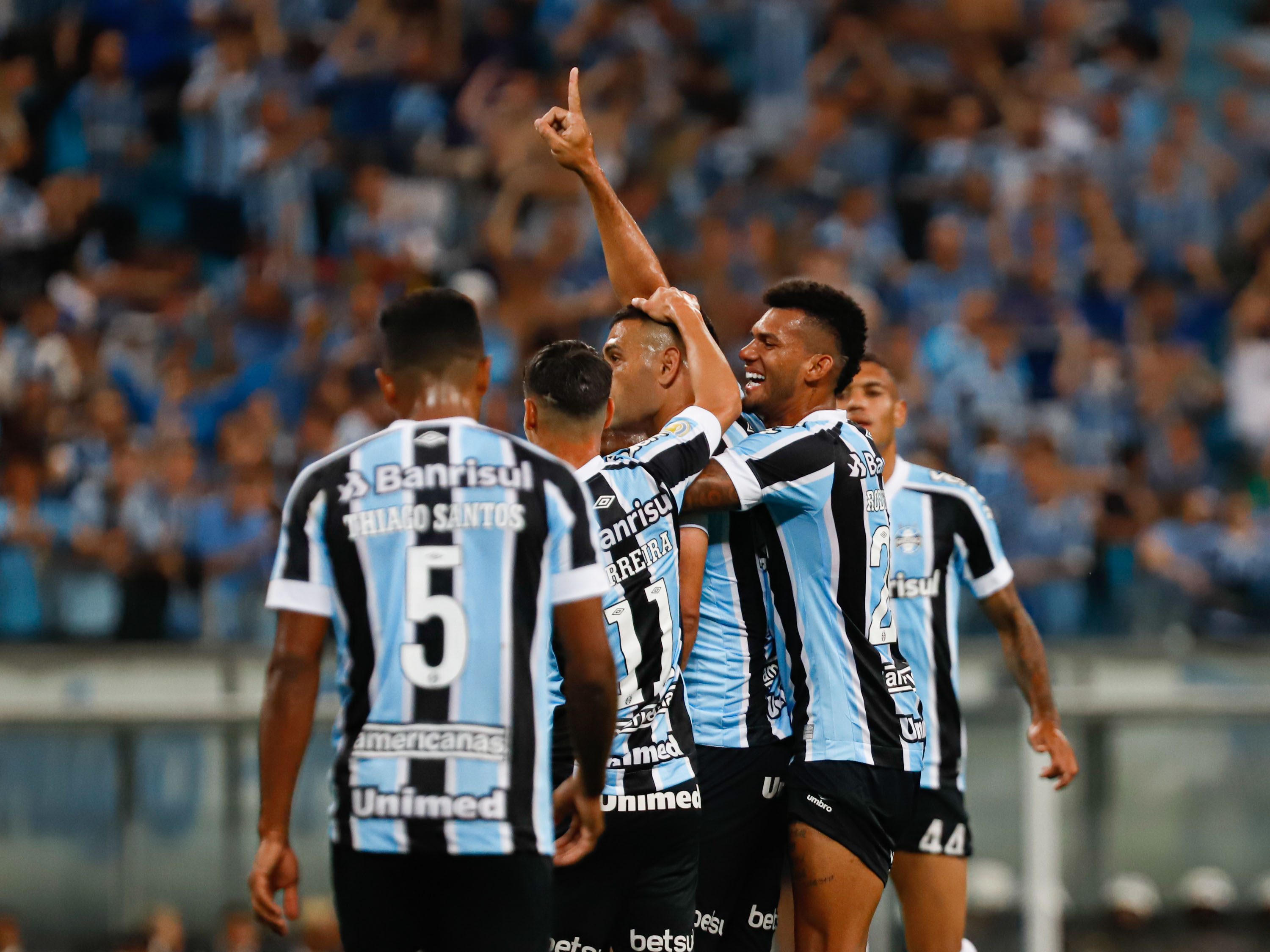 瑞恩特临时抱佛脚，球队或遭降级厄运