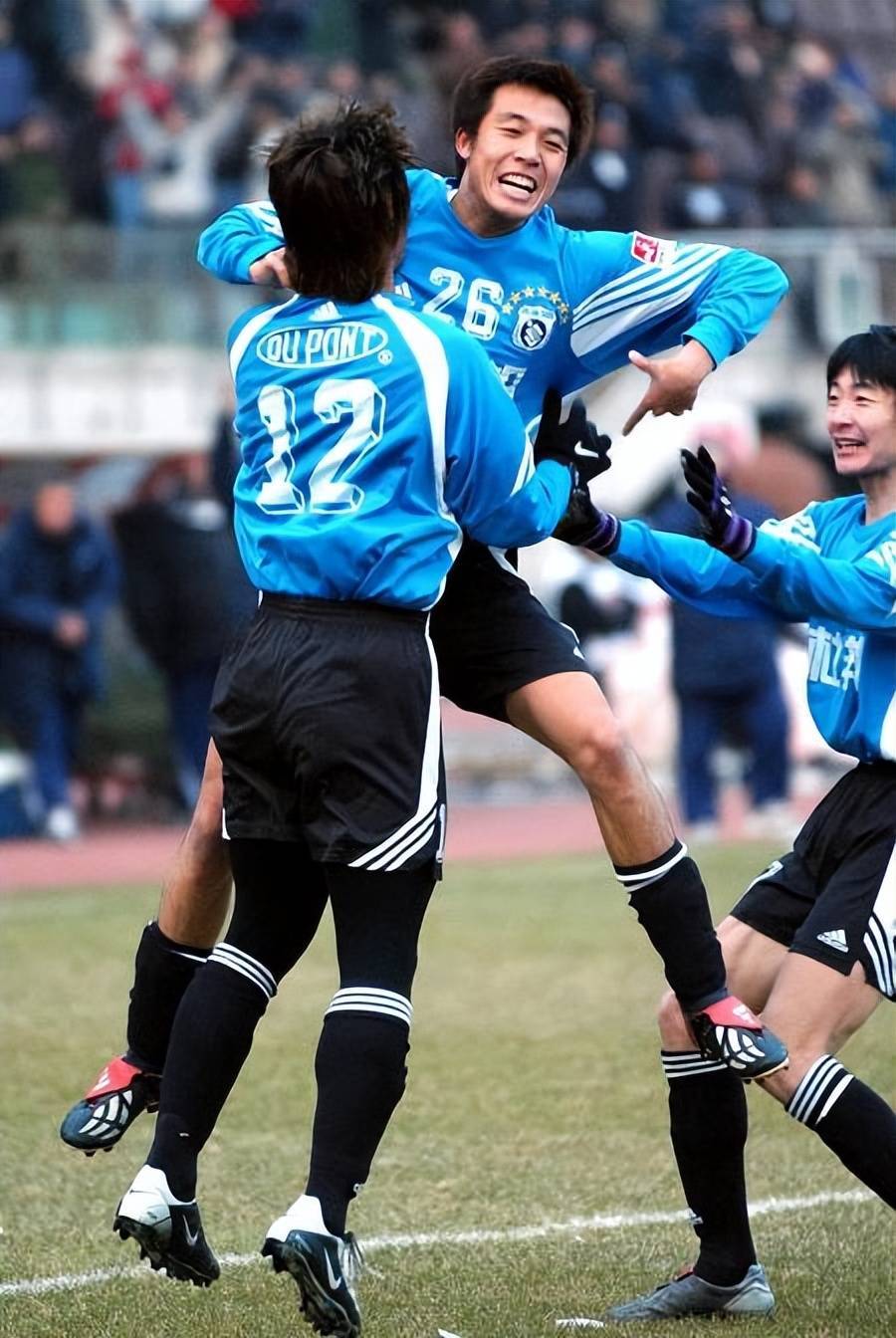 深圳球队迎来大连队挑战,千里迢迢壮志凌云 深圳球队迎来大连队挑战,千里迢迢壮志凌云