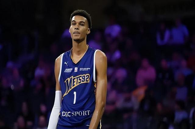 火箭队击败梦想队,积极备战下一场比赛 火箭队击败梦想队,积极备战下一场比赛