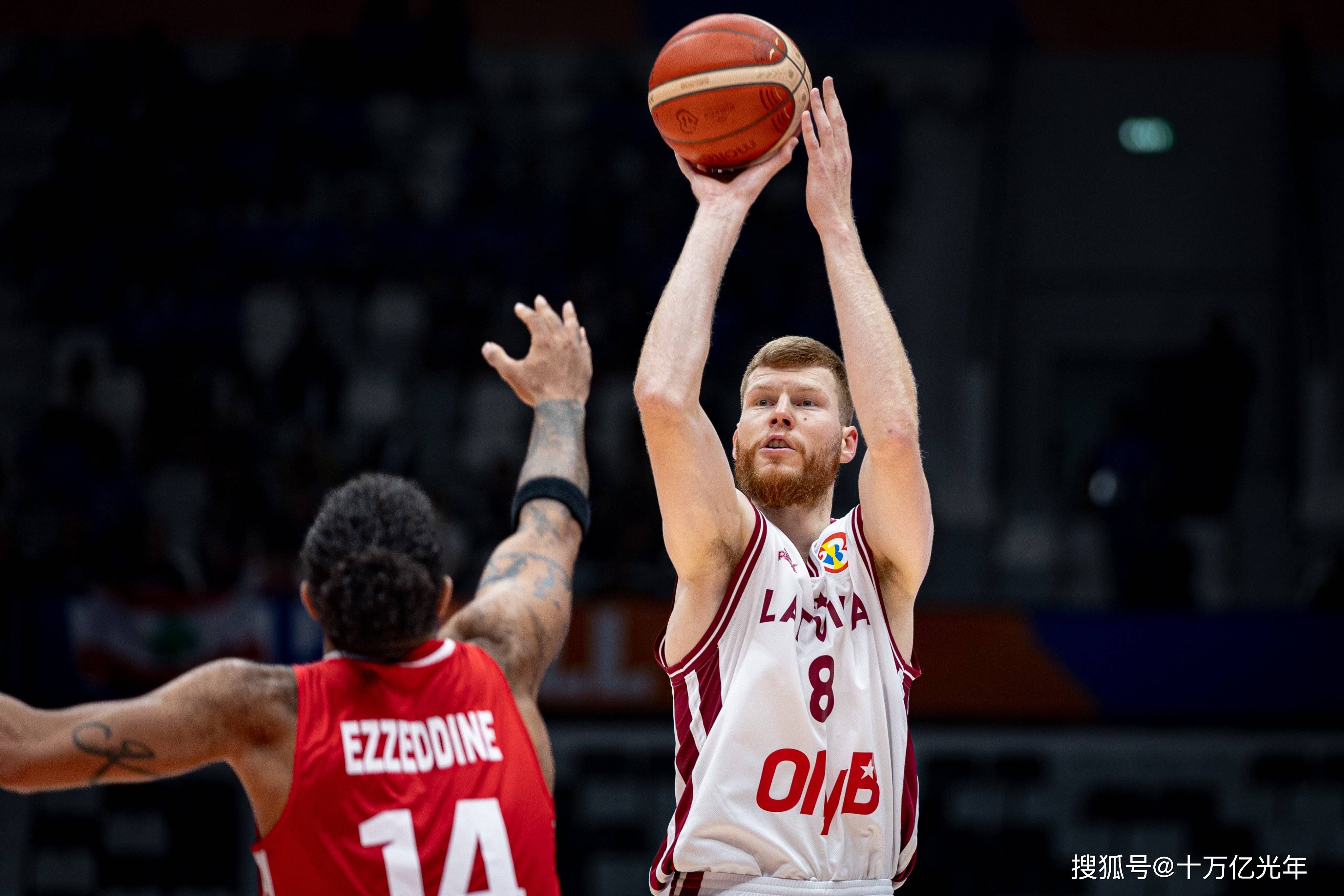 拉脱维亚逼平冰岛，淘汰形势不明朗