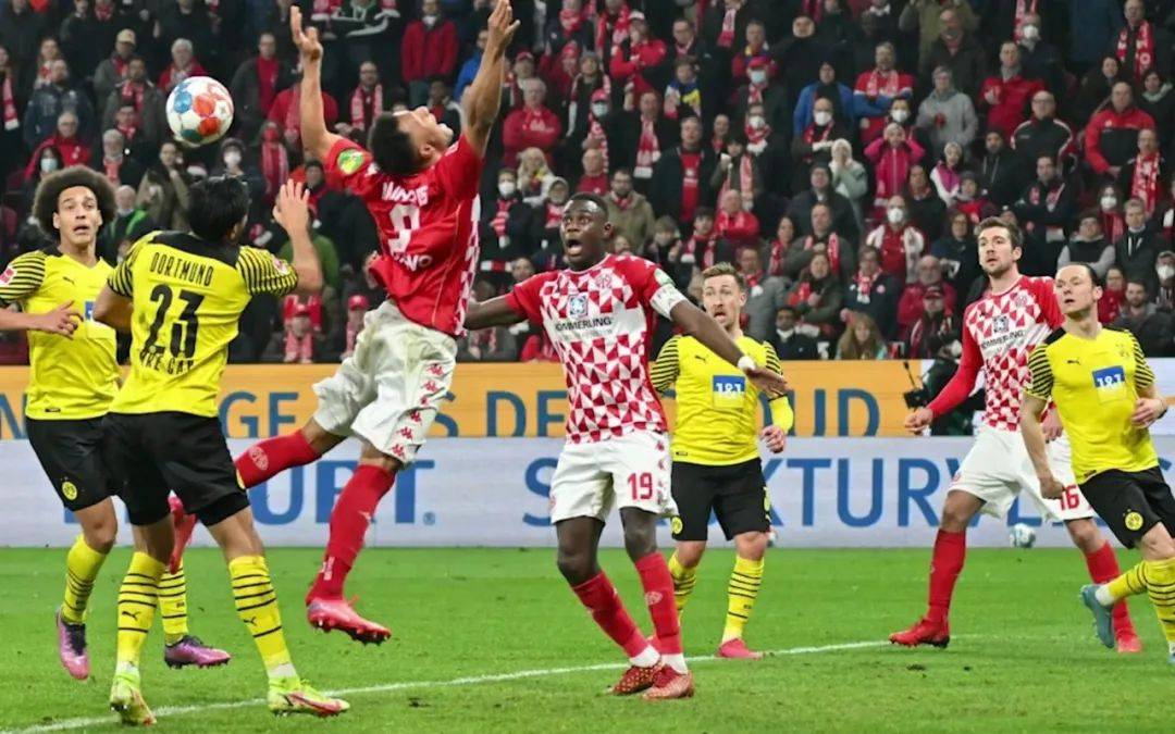 弗赖堡在德国联赛赛场上打出了漂亮的一战 弗赖堡在德国联赛赛场上打出了漂亮的一战