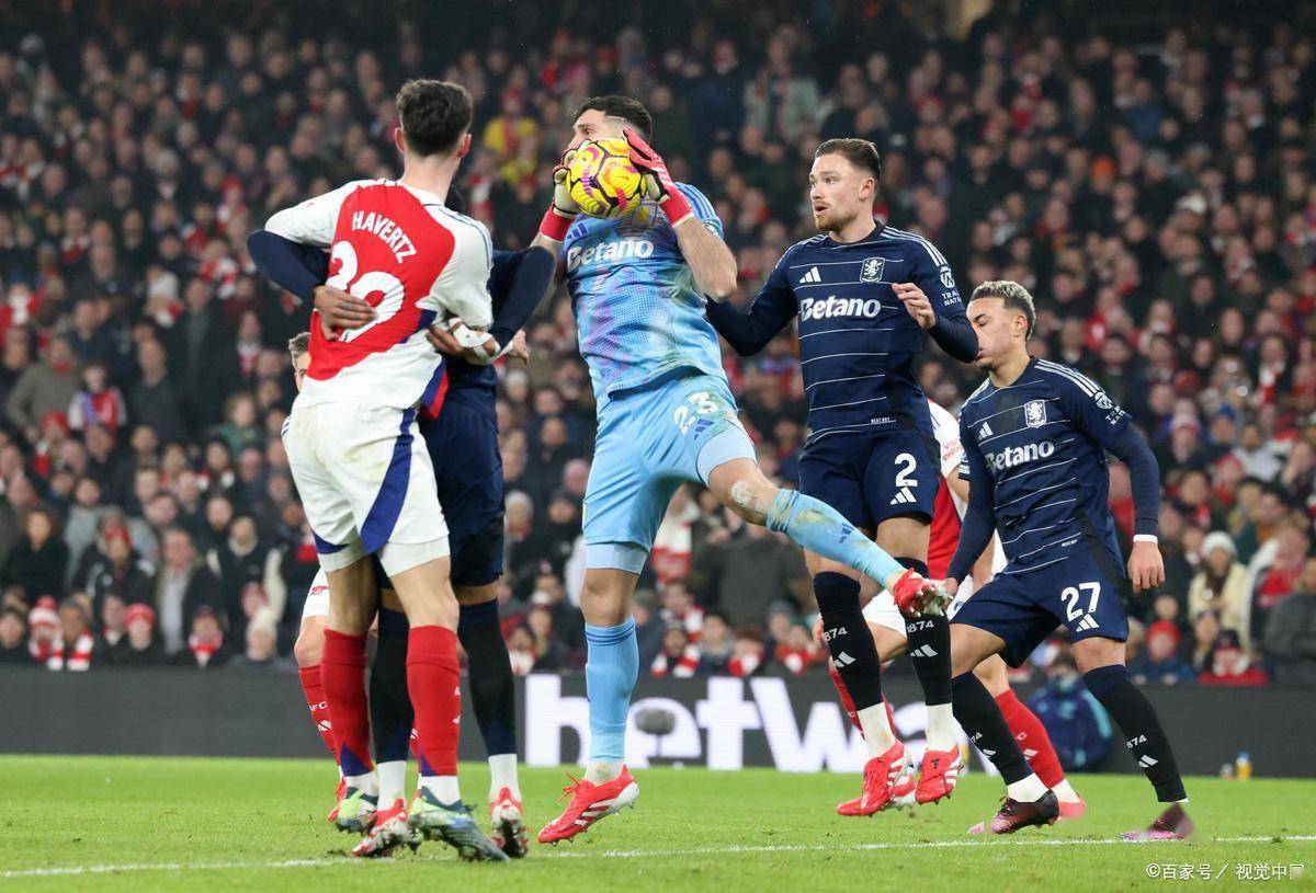 诺里奇城主场大胜纽卡斯尔，保持主场不败纪录